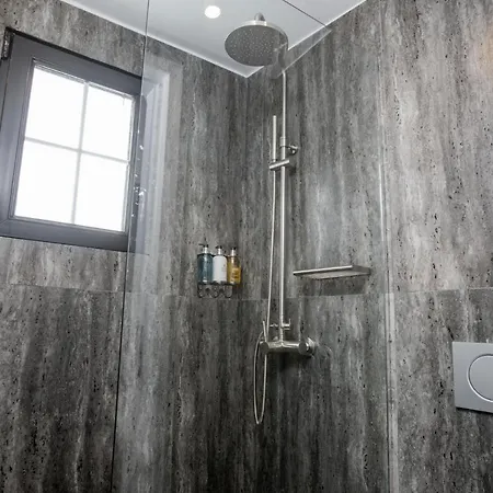 She Mykonos - Luxury Apartman *